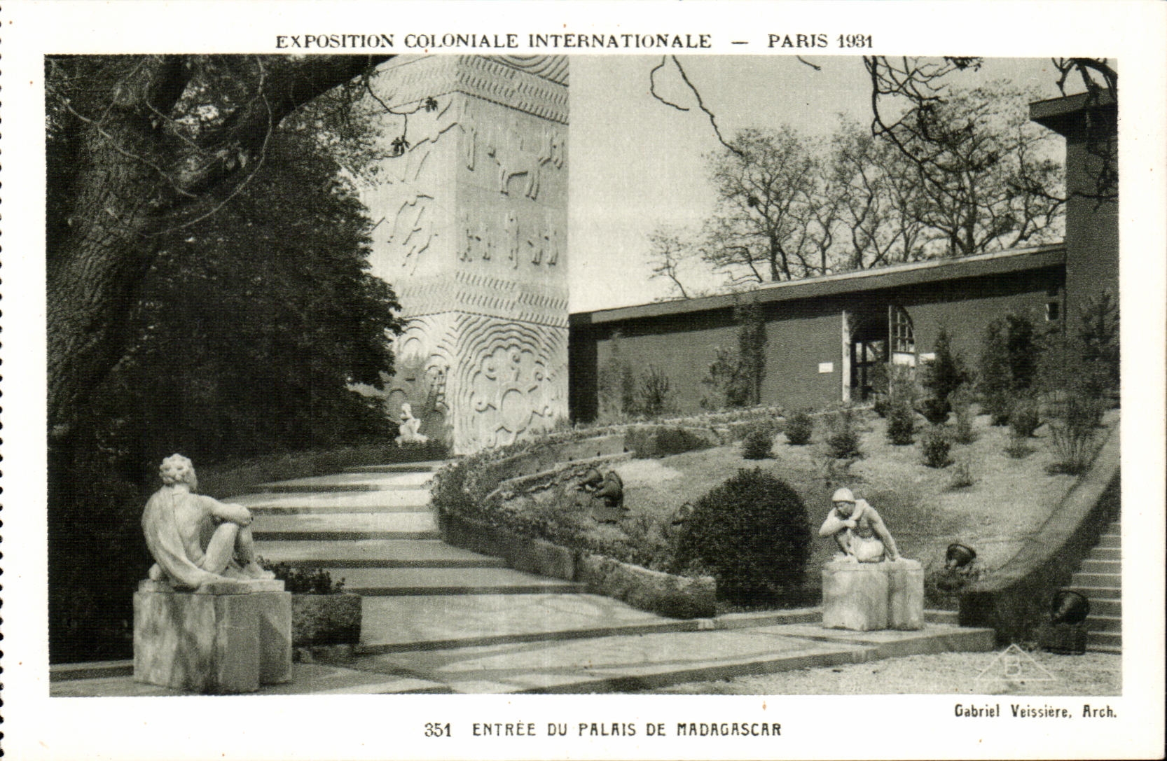 CPA - Exposition Coloniale Internationale - Paris 1931 Entree du palais de Madagascar