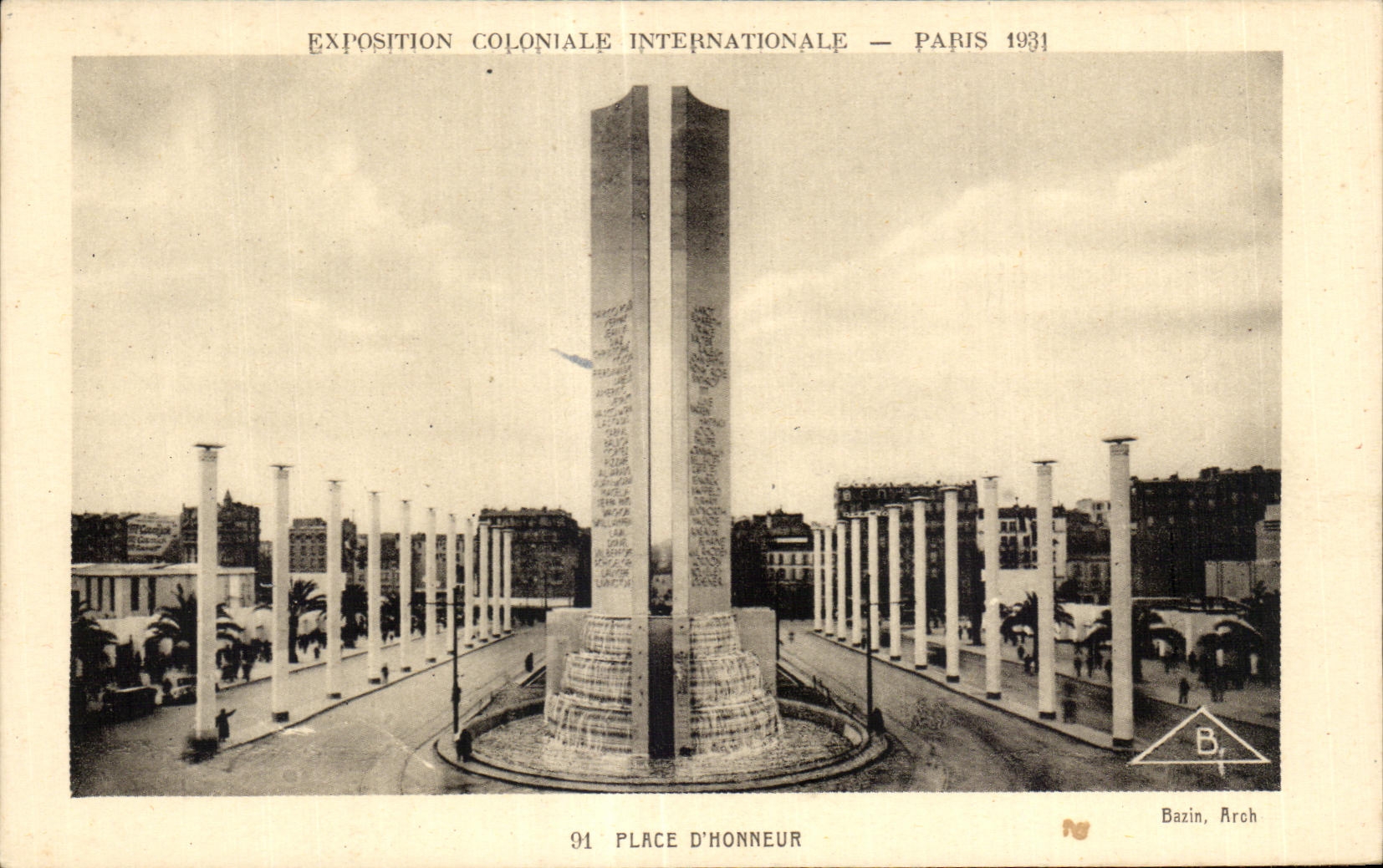 CPA - Exposition Coloniale Internationale - Paris 1931 Place d Honneur