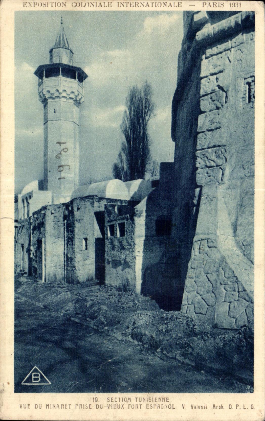 CPA - Exposition Coloniale Internationale - Paris 1931 Section Tunisienne vue du Minaret Prise du vieux Fort Espagnol