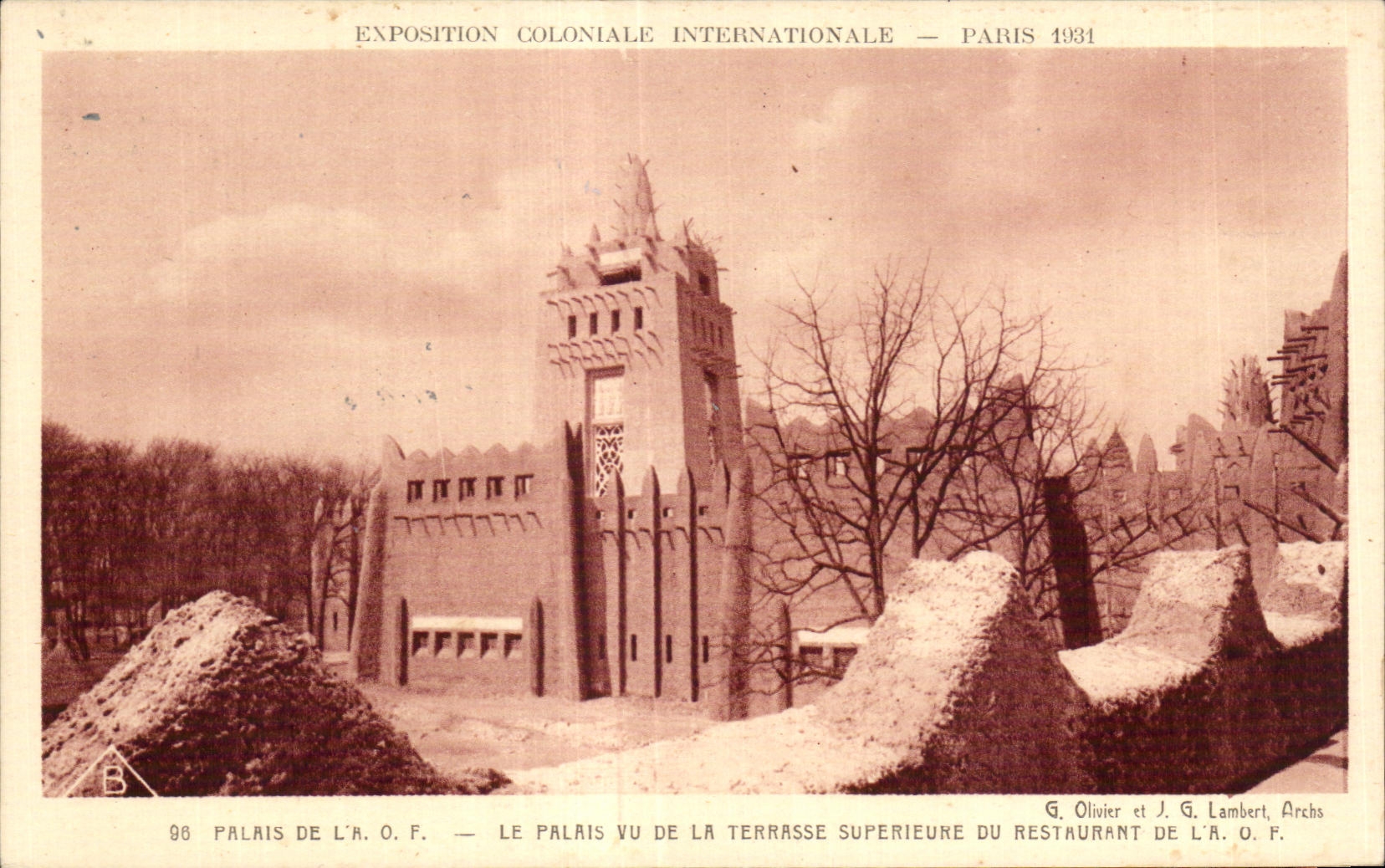 CPA -Exposition Coloniale Internationale - Paris 1931 Palais de l A O F - Le Palais vu de la Terrasse Superieure du Res