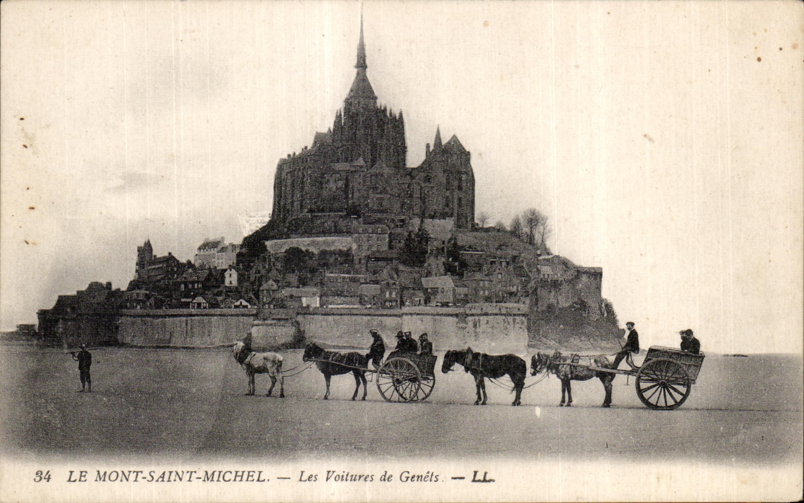 CPA Le mont saint michel Les voitures de genets