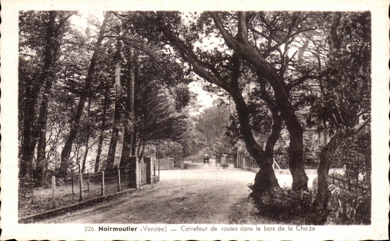 CPA Noirmoutier Carrefour de Routes le Bois de Chaze