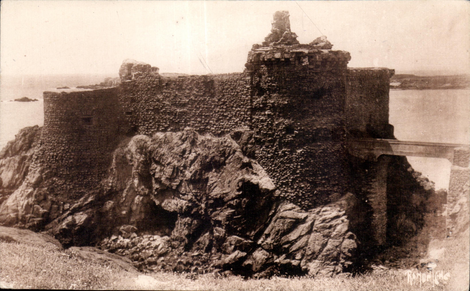 CPA Ile D Yeu Vieaux Chateau de poitou