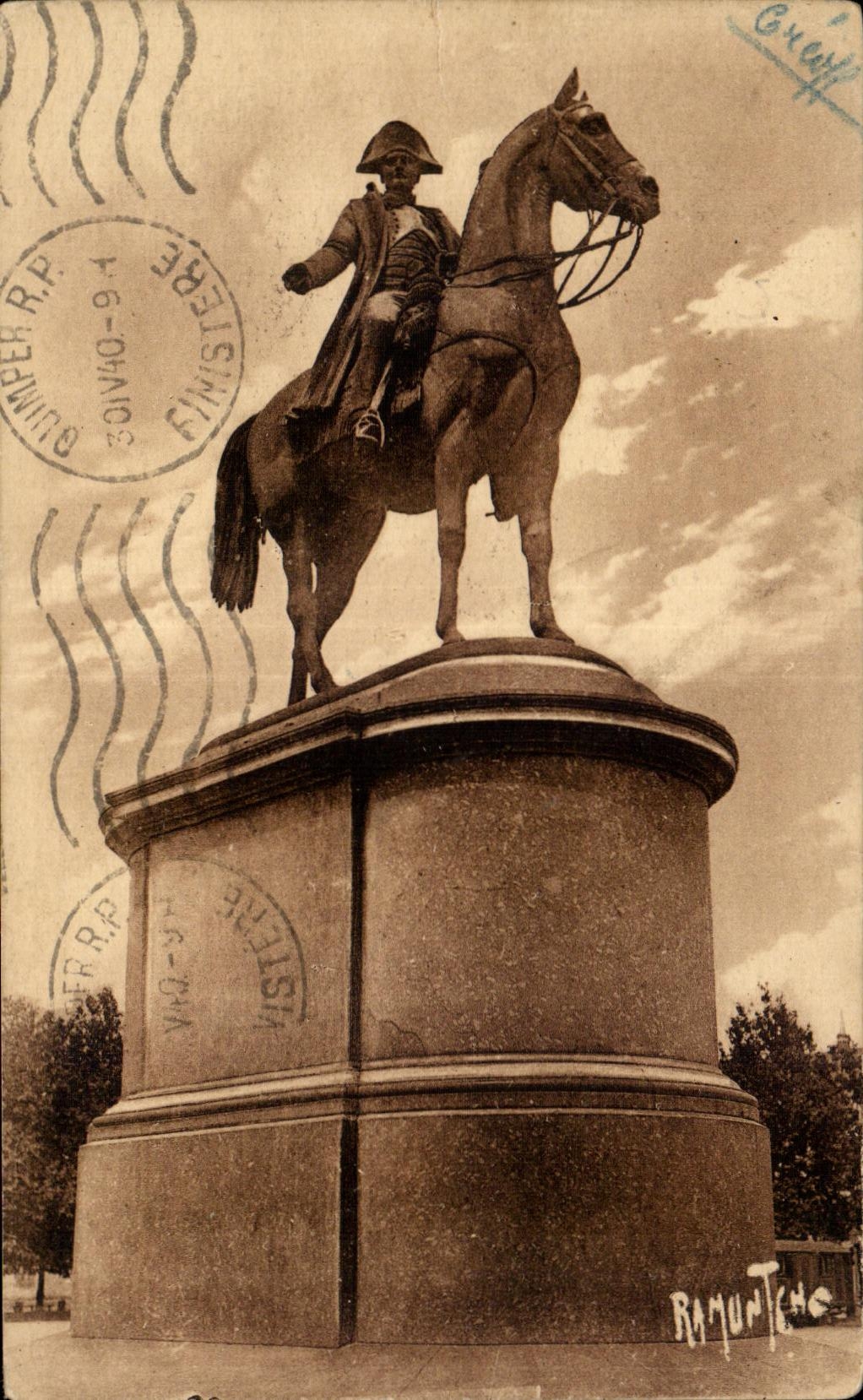 CPA the Rock on Yon (the Vendee) Statue of Napoleon