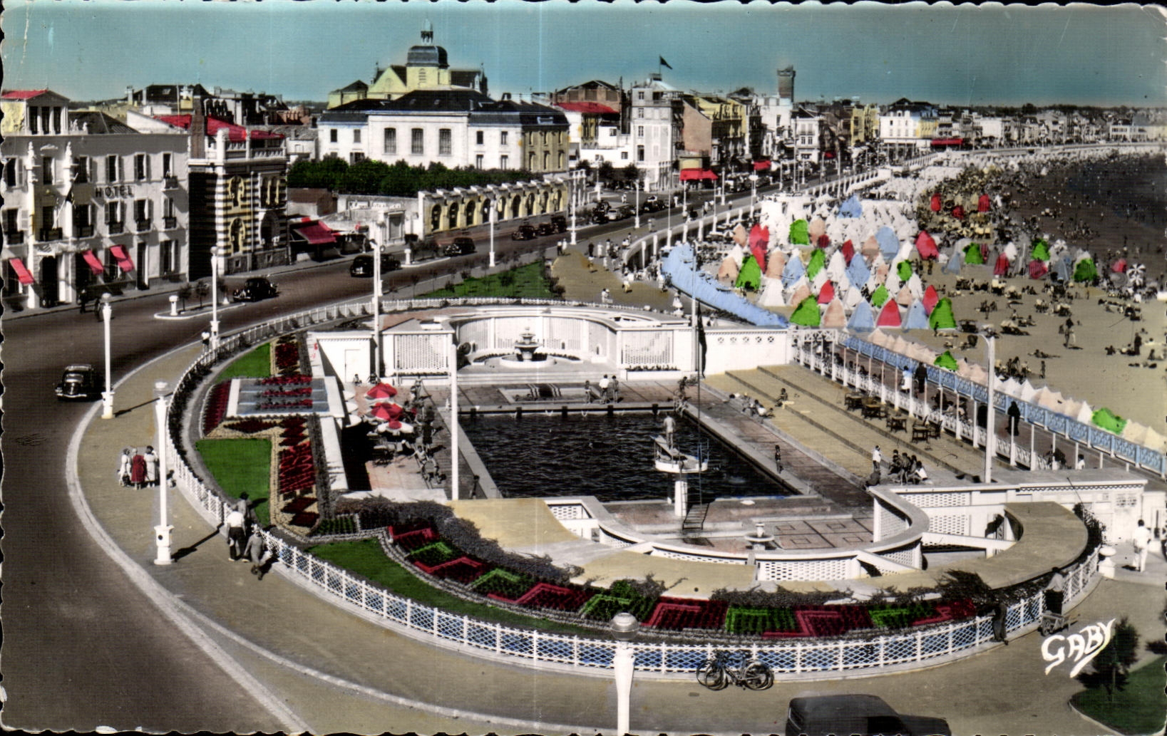 CPA enarena el olonne la piscina y el terraplen