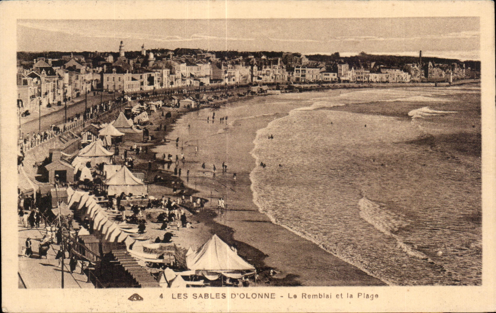 CPA enarena el olonne el terraplen y la playa