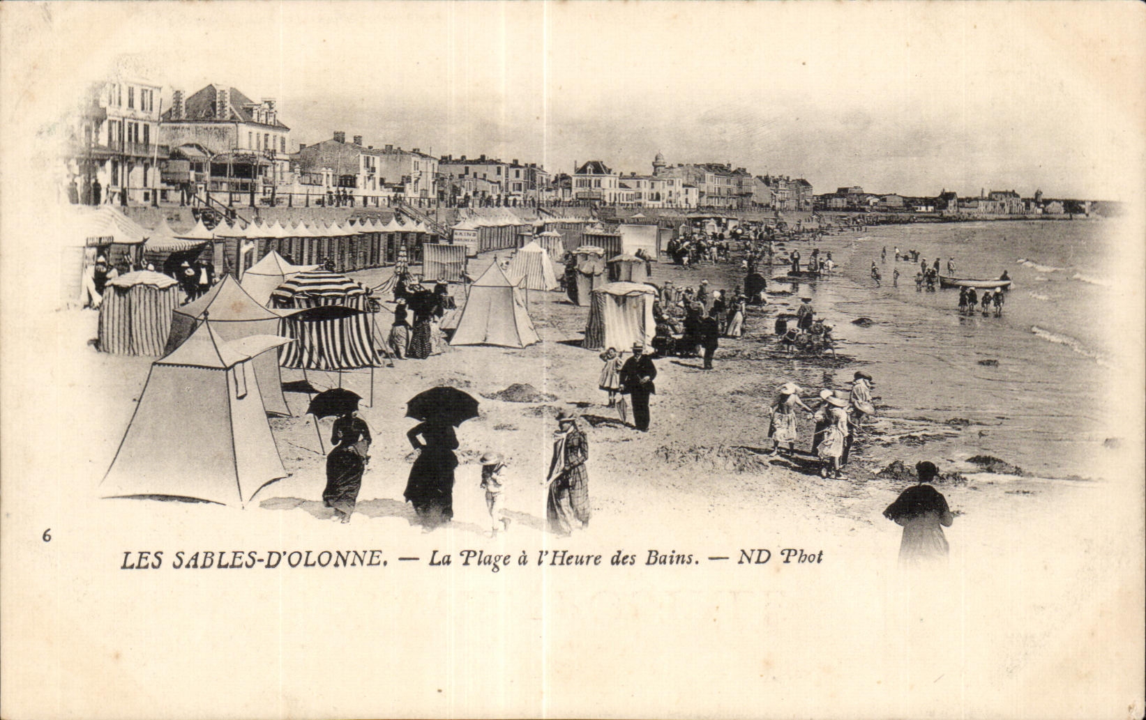CPA enarena las arenas Olonne de Olonne que la playa tiene Heure de los banos
