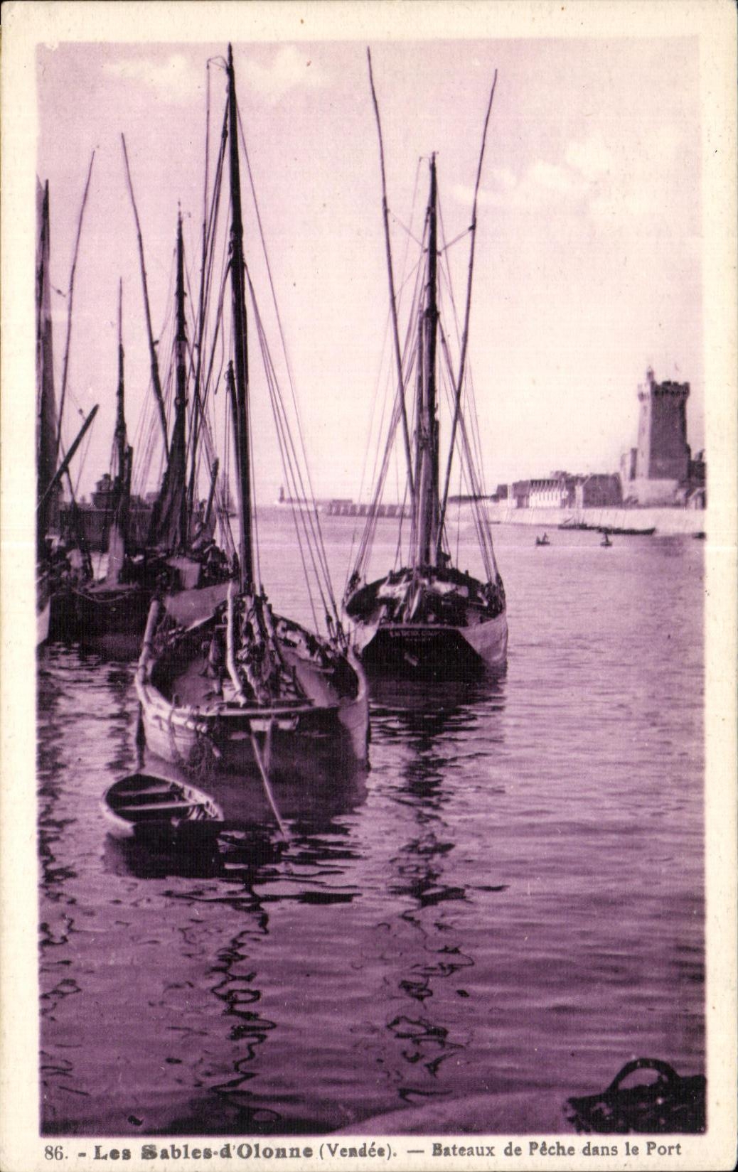 CPA sands Olonne boats of sin in the port