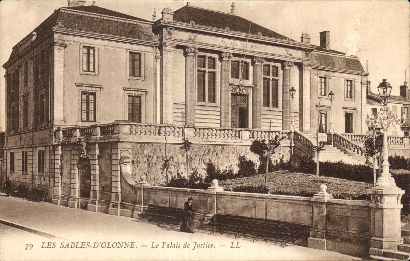 CPA sands Olonne law courts