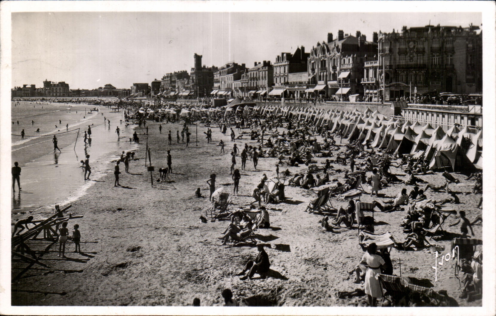 CPA sands Olonne a corner of the beach Volleyball Ball Volley ball