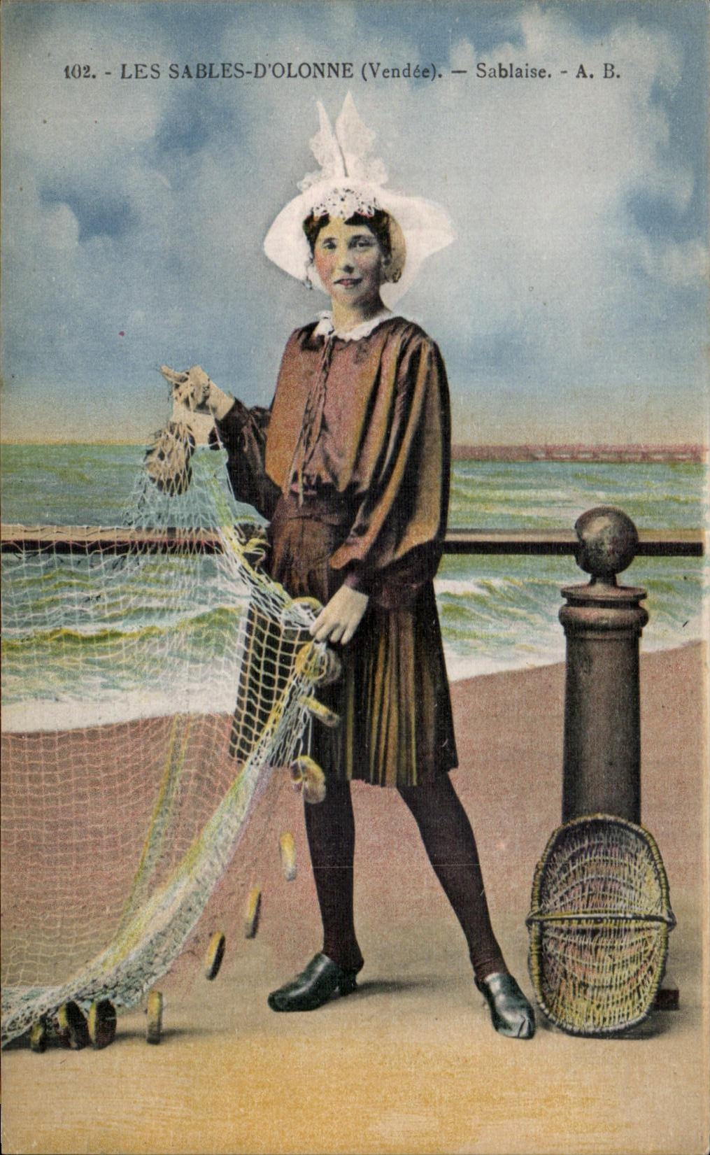 CPA sands Olonne sablaise