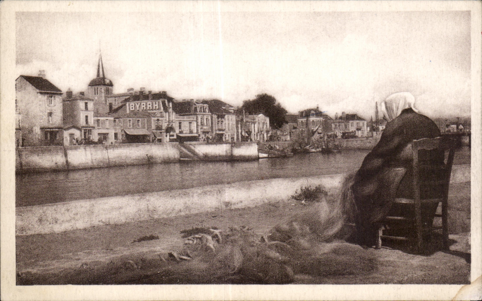 CPA sands Olonne the channel and thatch