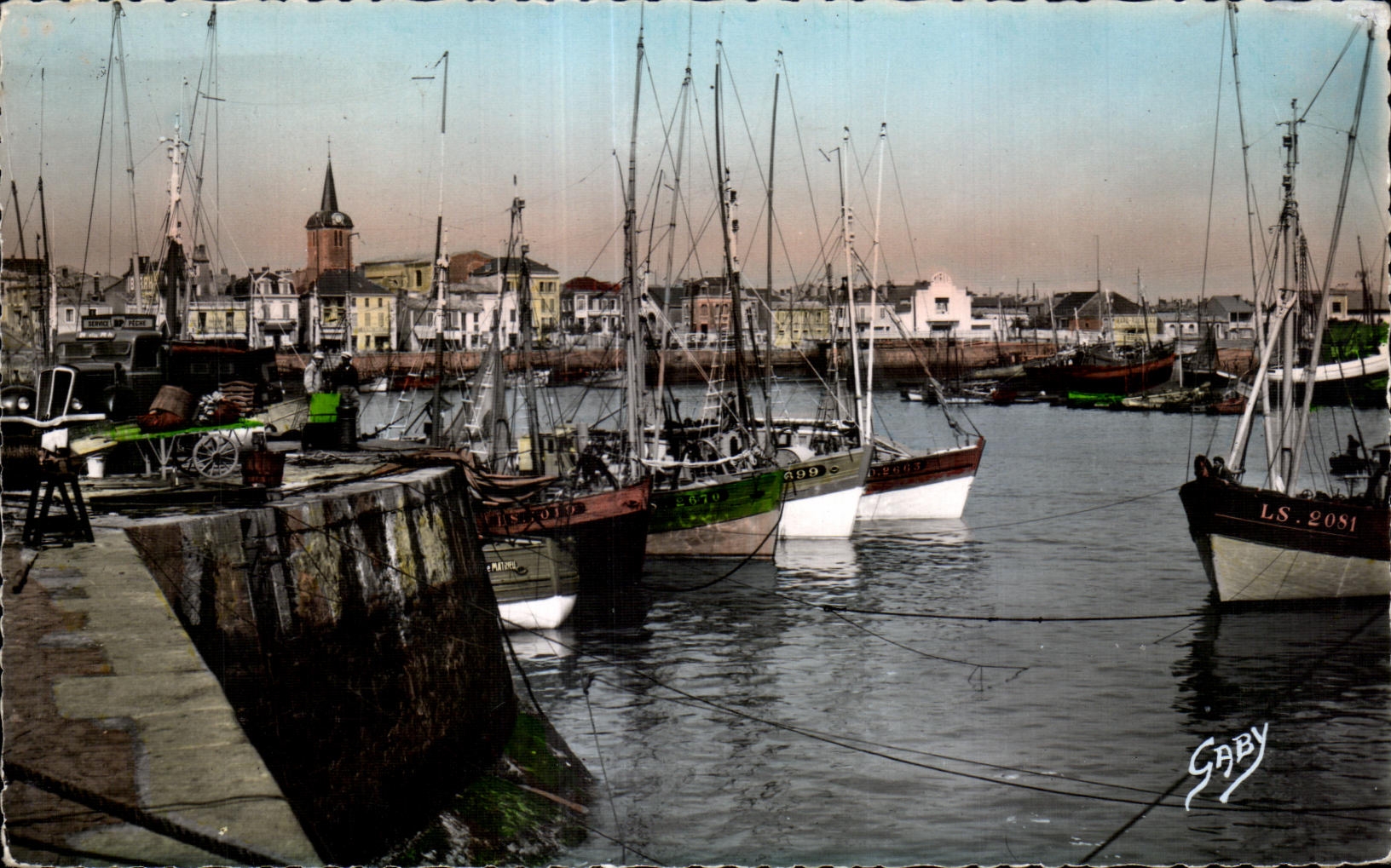 CPA sands Olonne the port towards thatch Boats
