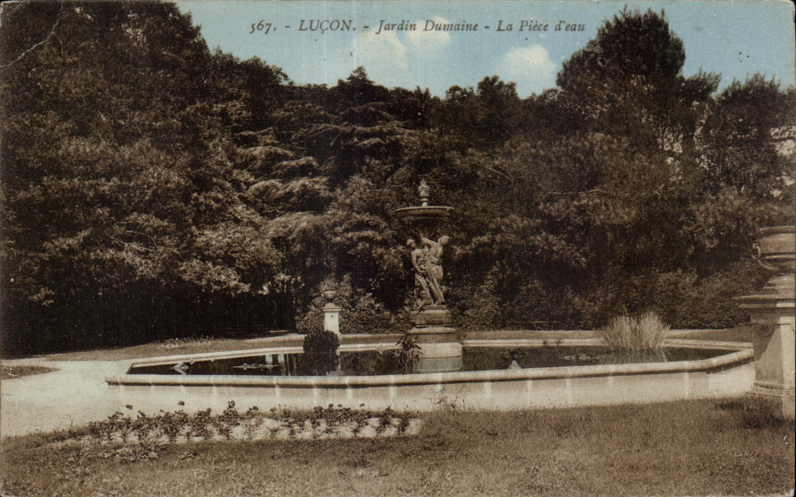 CPA Lucon Jardin Dumaine La Piece d Eau