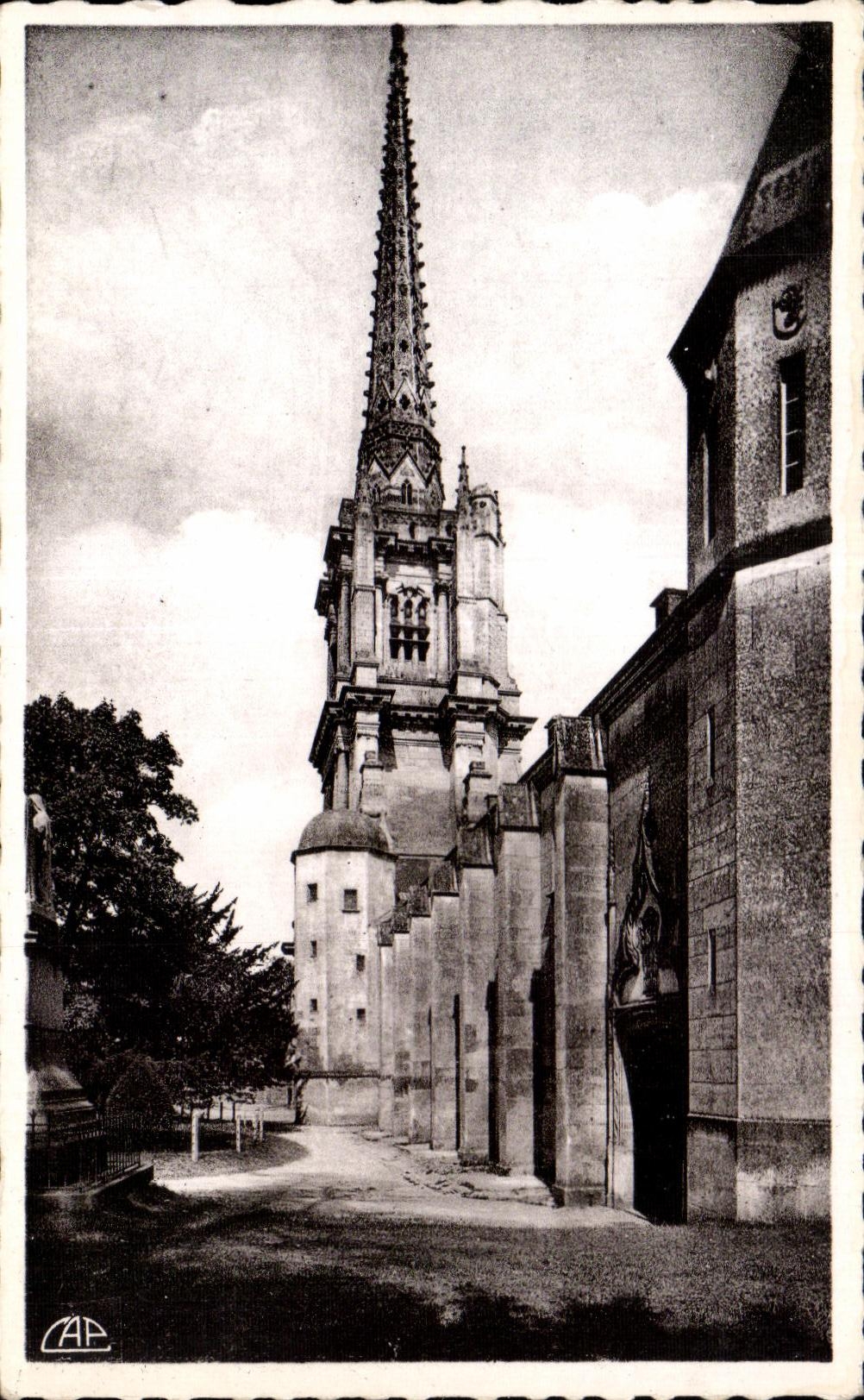 CPA Lucon Vendee LA Cathedrale