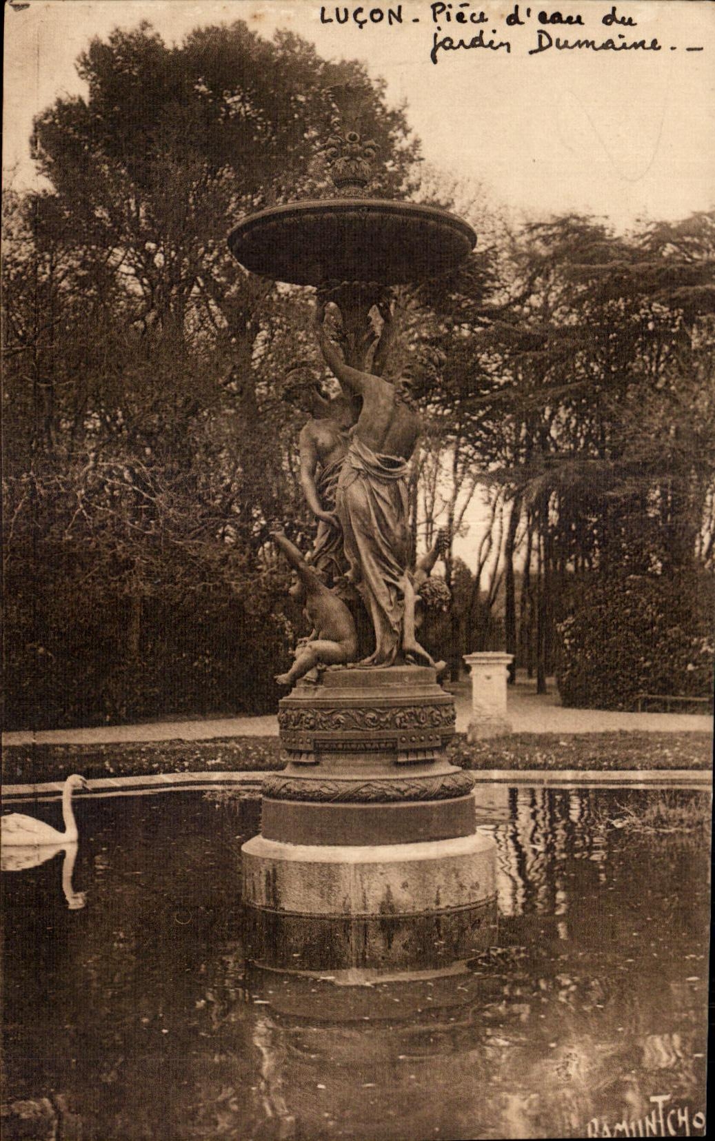 CPA Lucon Vendee Prece d Eau du Jardin Dumaine