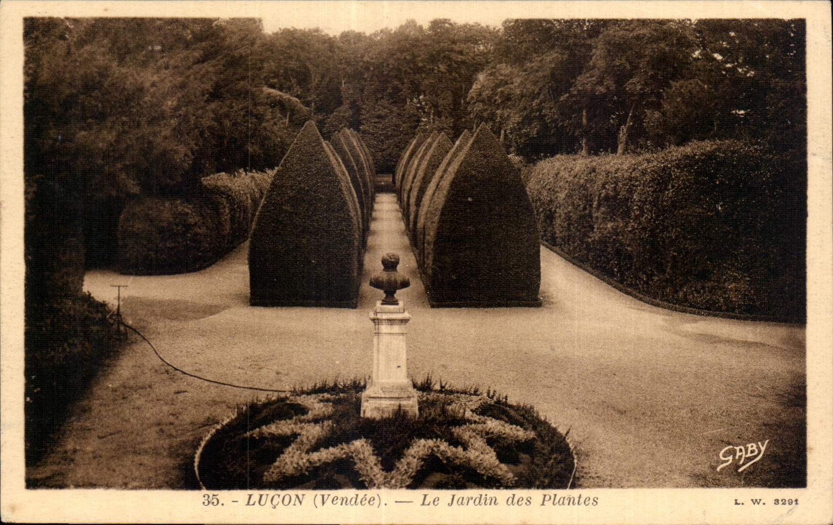 CPA Lucon le jardin des plantes