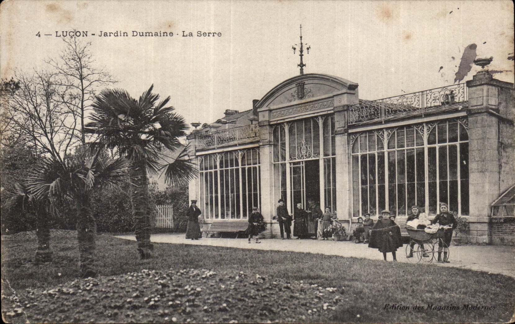 CPA Lucon jardin dumaine la serre