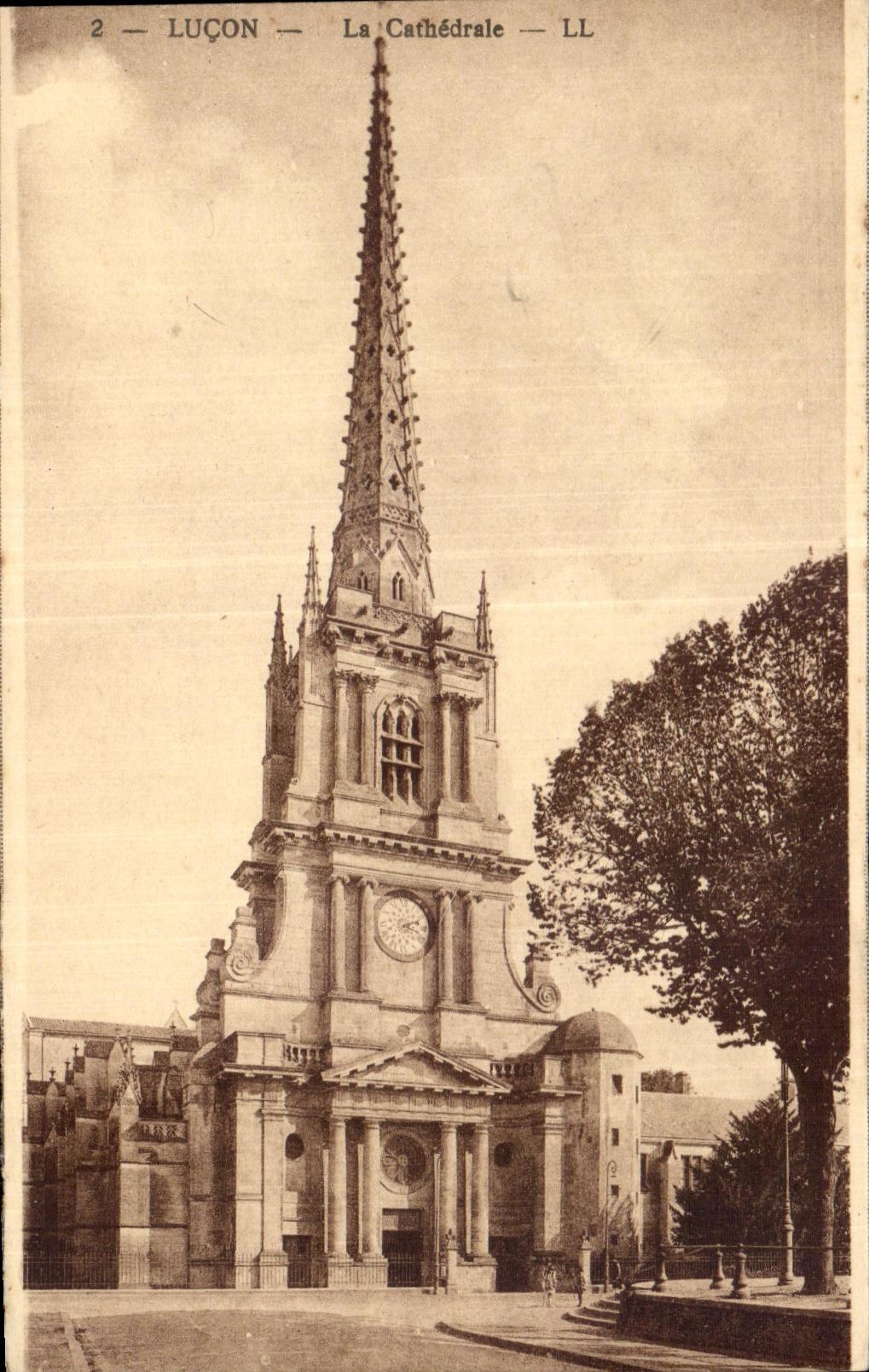 CPA Lucon la cathedrale