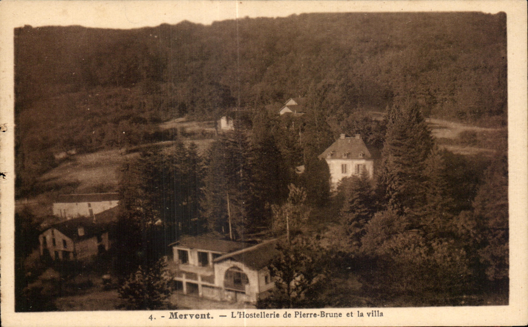 CPA Mervant l Hostellerie de pierre brune et la villa