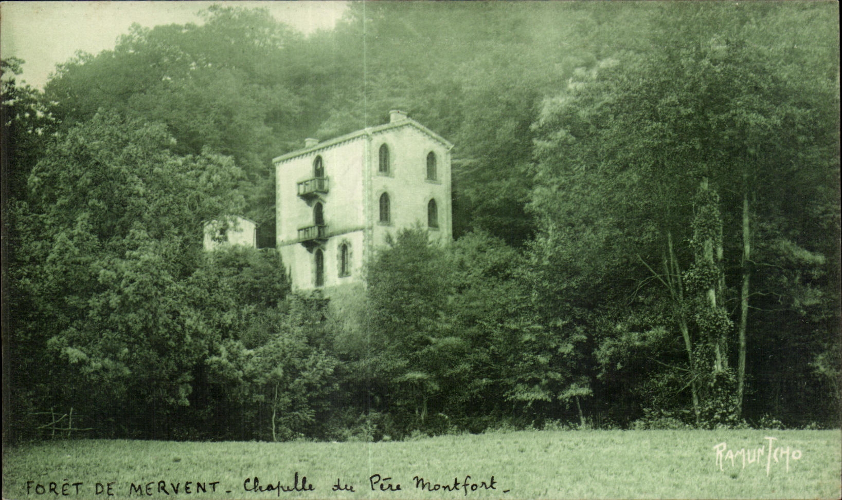 CPA Region de fontenay le comte foret de vouvant mervent chapelle du pere montfort