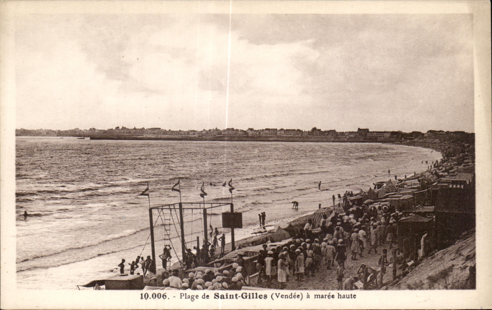 CPA Plage de saint gilles vendee a maree haute