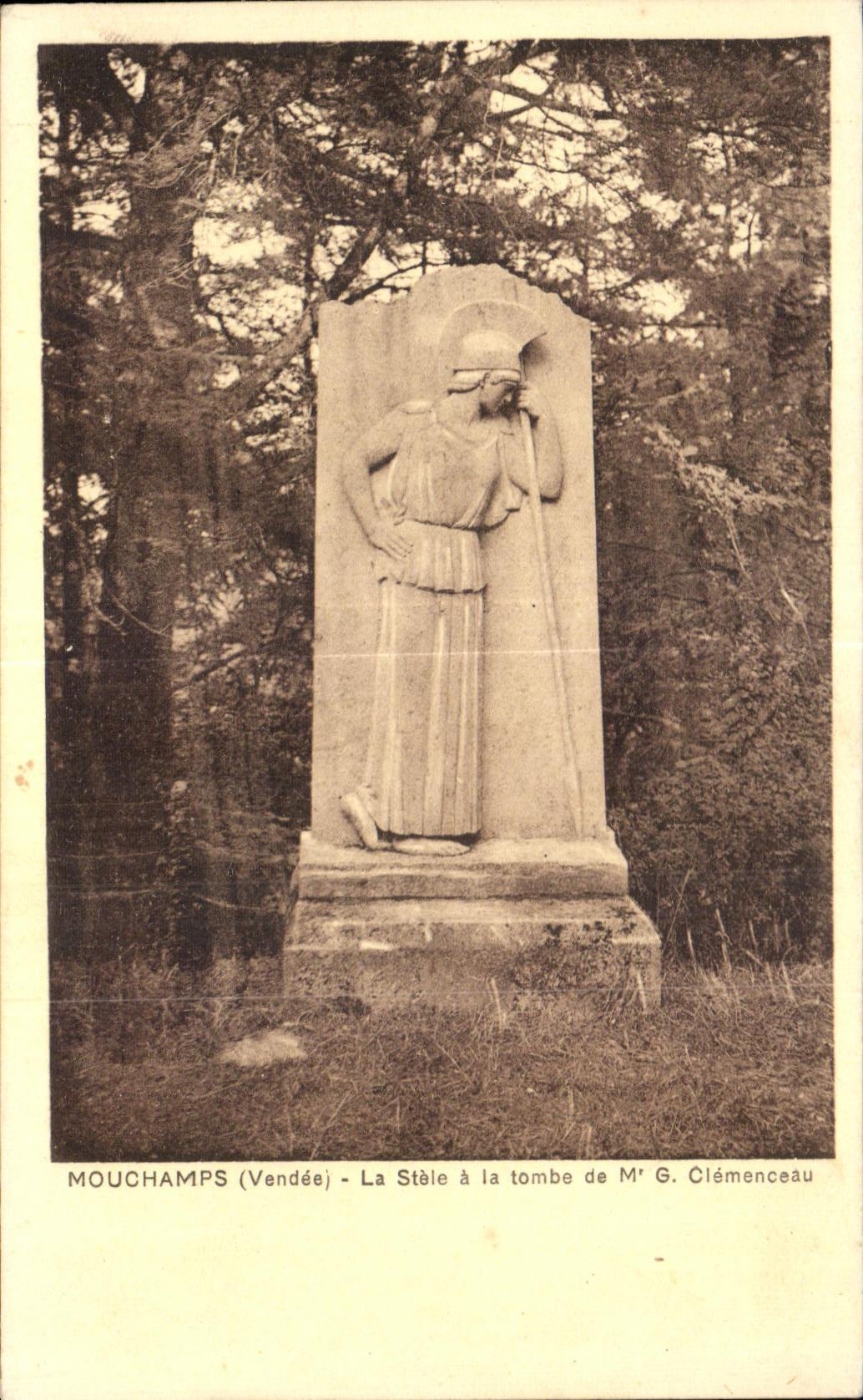 CPA Mouchamps (Vendee) La Stele a la tombe de Clemenceau