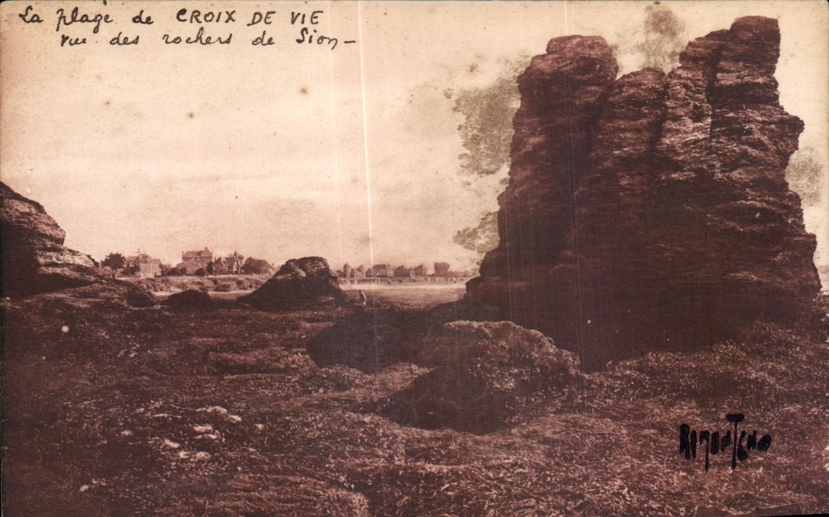 CPA Les Rochers de Sion laissant entrevoir le Plage de Croix de Vie