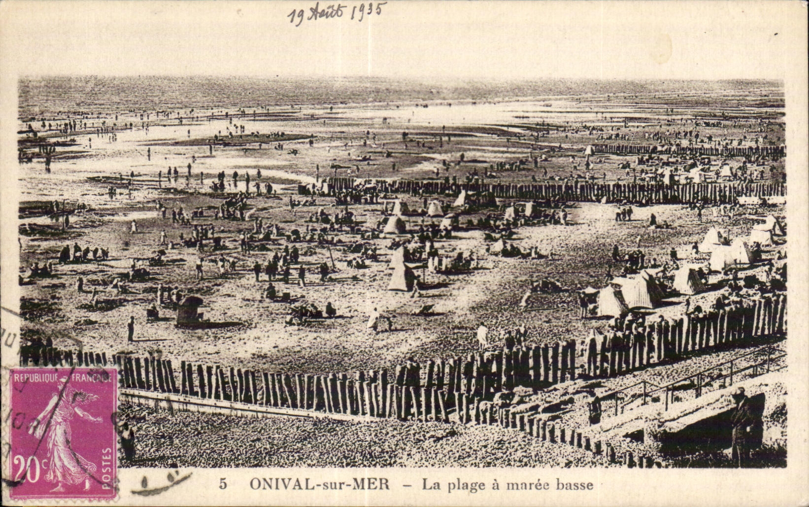 CPA Onival On Mer the Beach has low tide