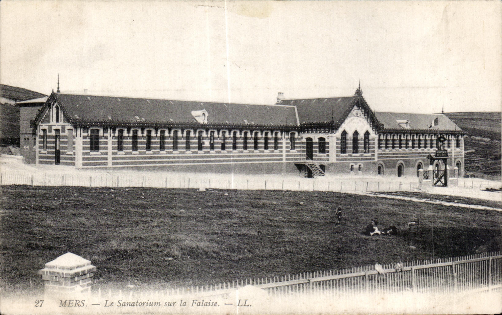 CPA Mers Le Sanatorium sur la Falaise
