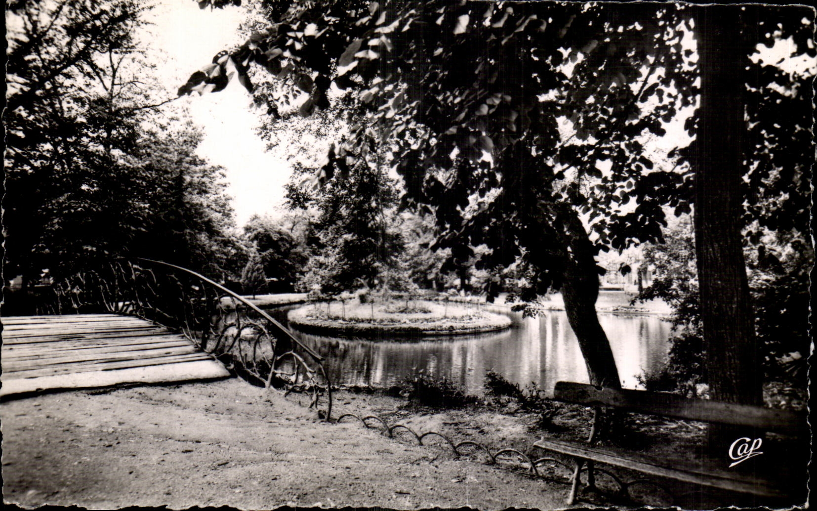 CPSM Castres the Garden of the Mall