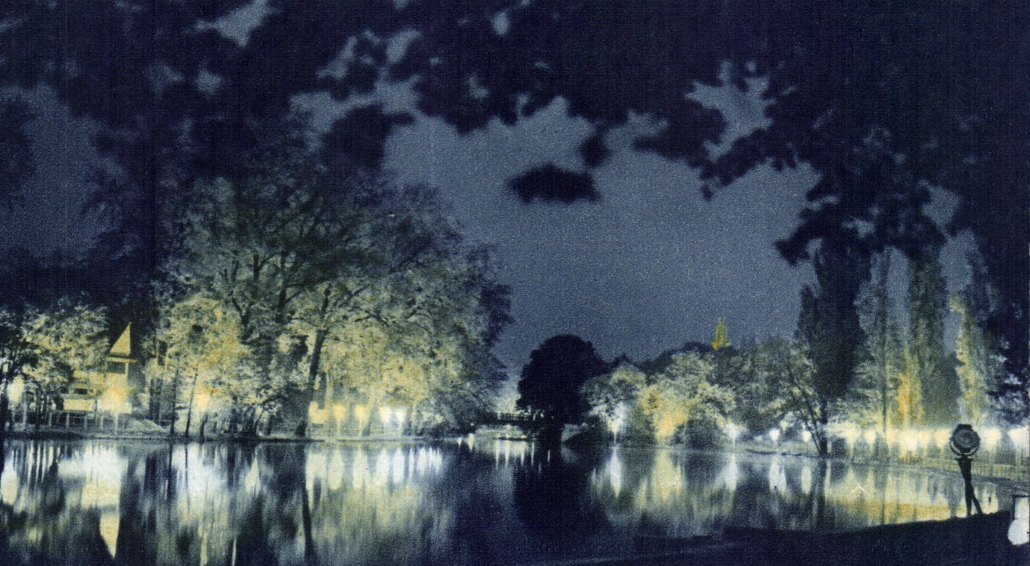 CPA Exposition Internationale de Arts Decoratifs Paris 1925 Effet d Eclairage sur le Lac