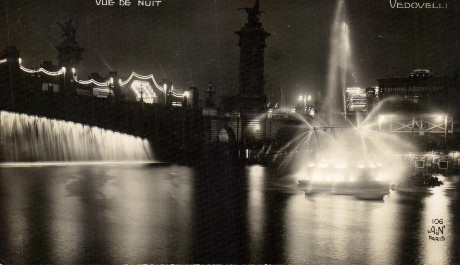 CPA Exposition des Arts Decoratifs vue de nuit Fontaine Vedovelli