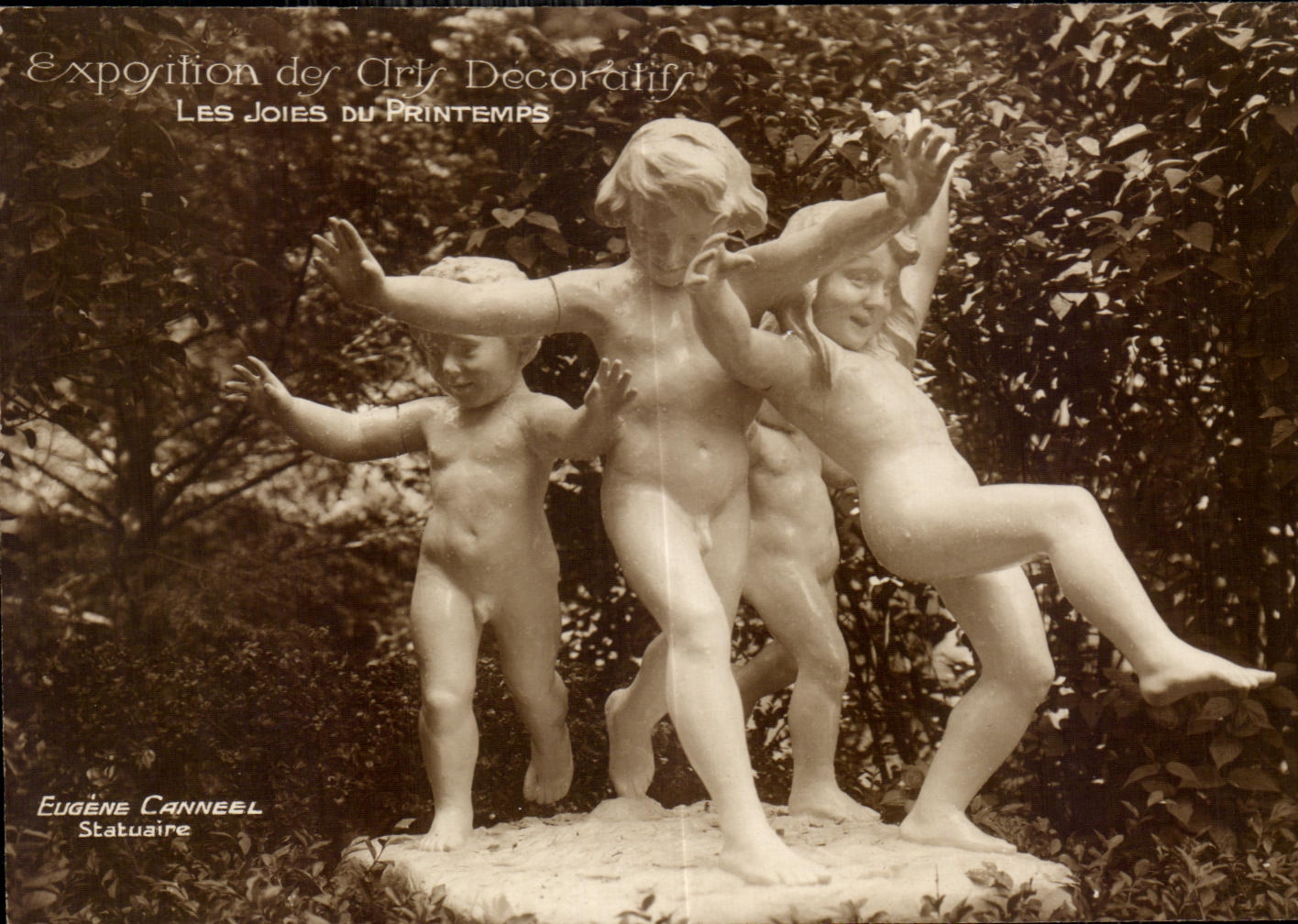 CPA Exposition Internationale Des Arts Decoratifs Les Joies du Printemps Enfants
