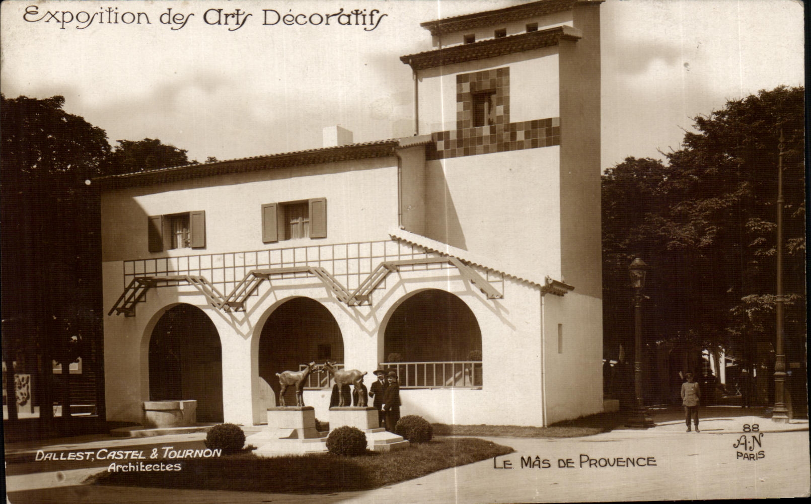 CPA Exposition Internationale des Arts Decoratifs Paris Le mas de Provence