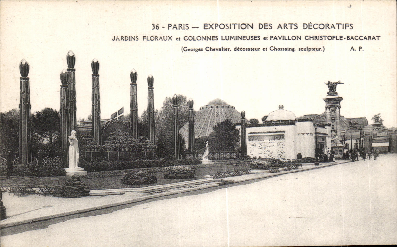 CPA Exposition Paris Des Arts Decoratifs Jardins Floraux et Colonnes Lumineuses et Pavillon Christofle Baccart