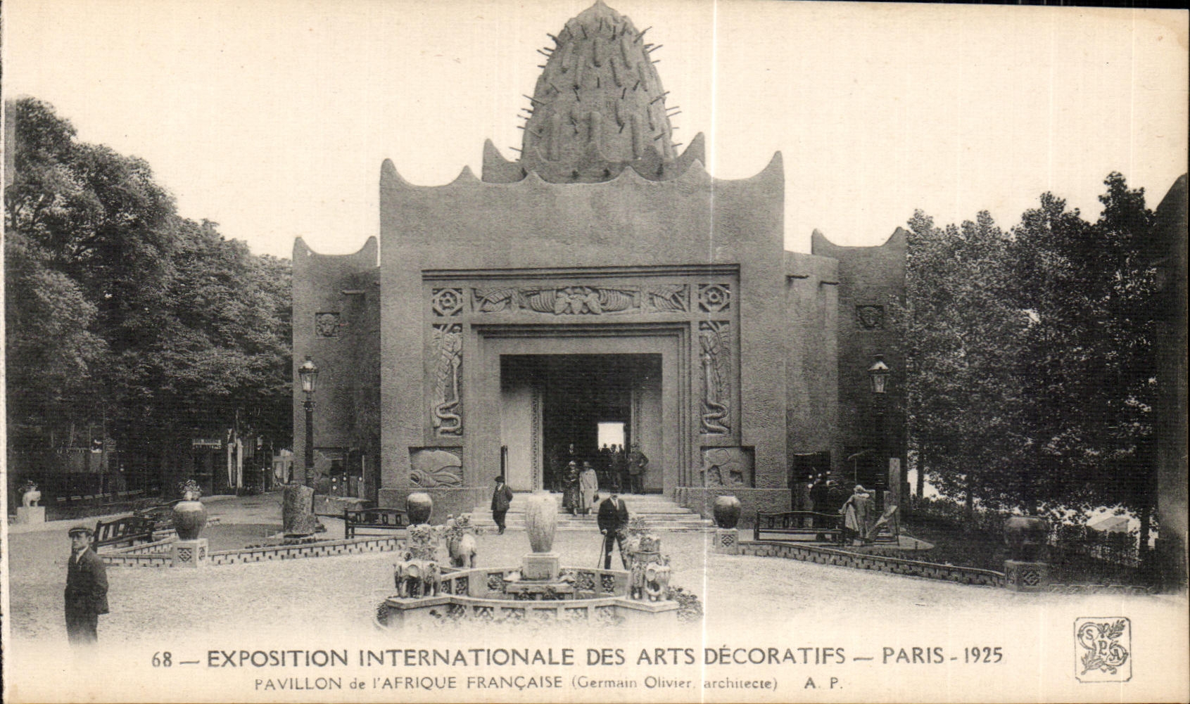 CPA Exposition Paris Des Arts Decoratifs Pavillon de Tissus et des Etoffes