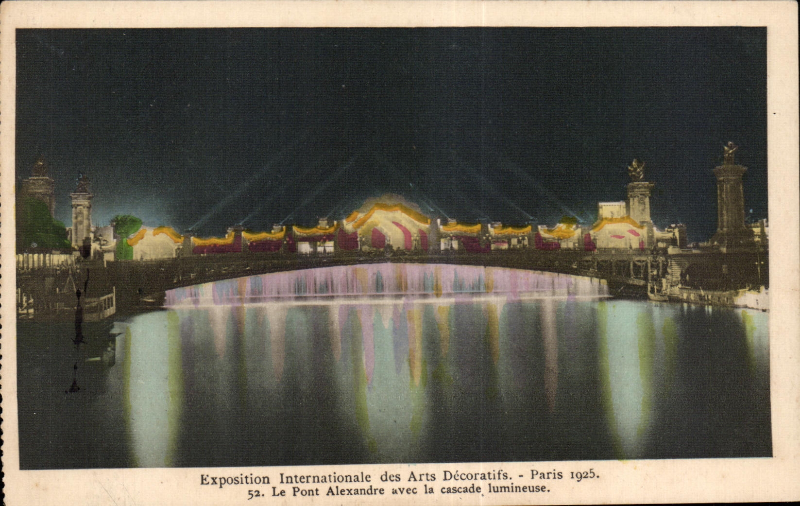 CPA Exposition Internationale des arts Decoratifs Paris 1925 le Pont Alexandre avec la cascade lumineuse