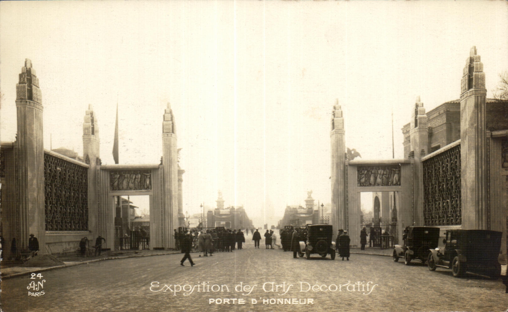 CPA Exposition des arts Decoratifs Porte d honneur