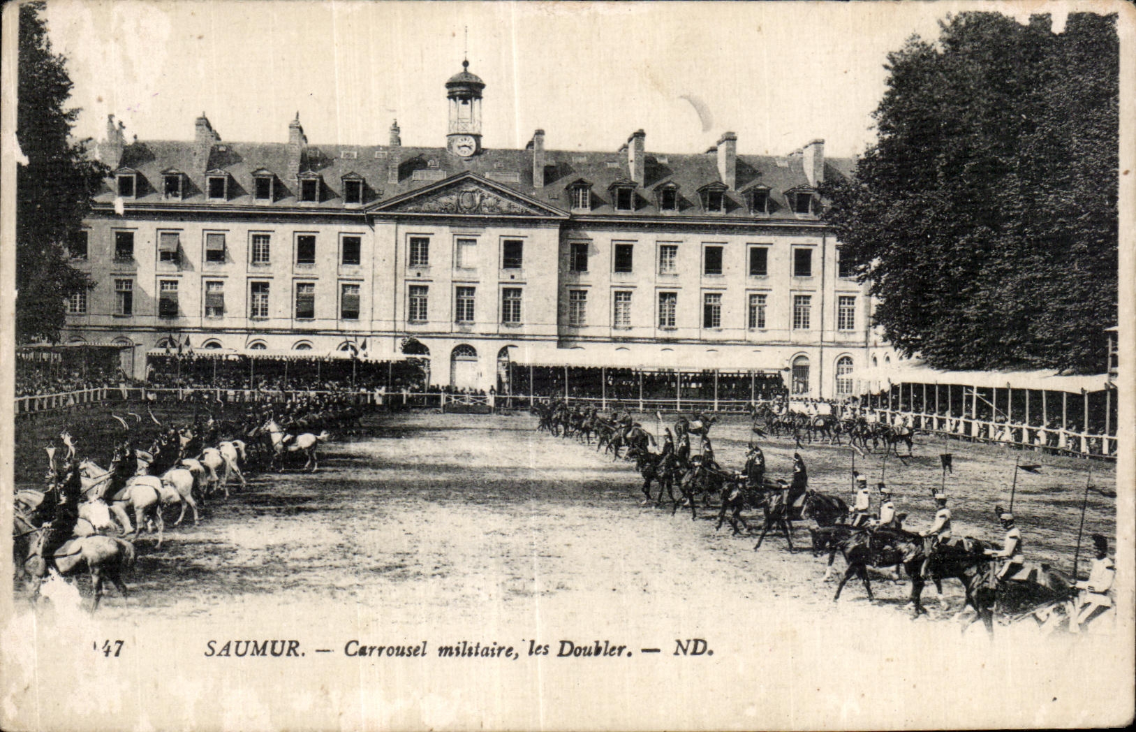 CPA Saumur Carrousel mililaire les Doubler Cheval Horse