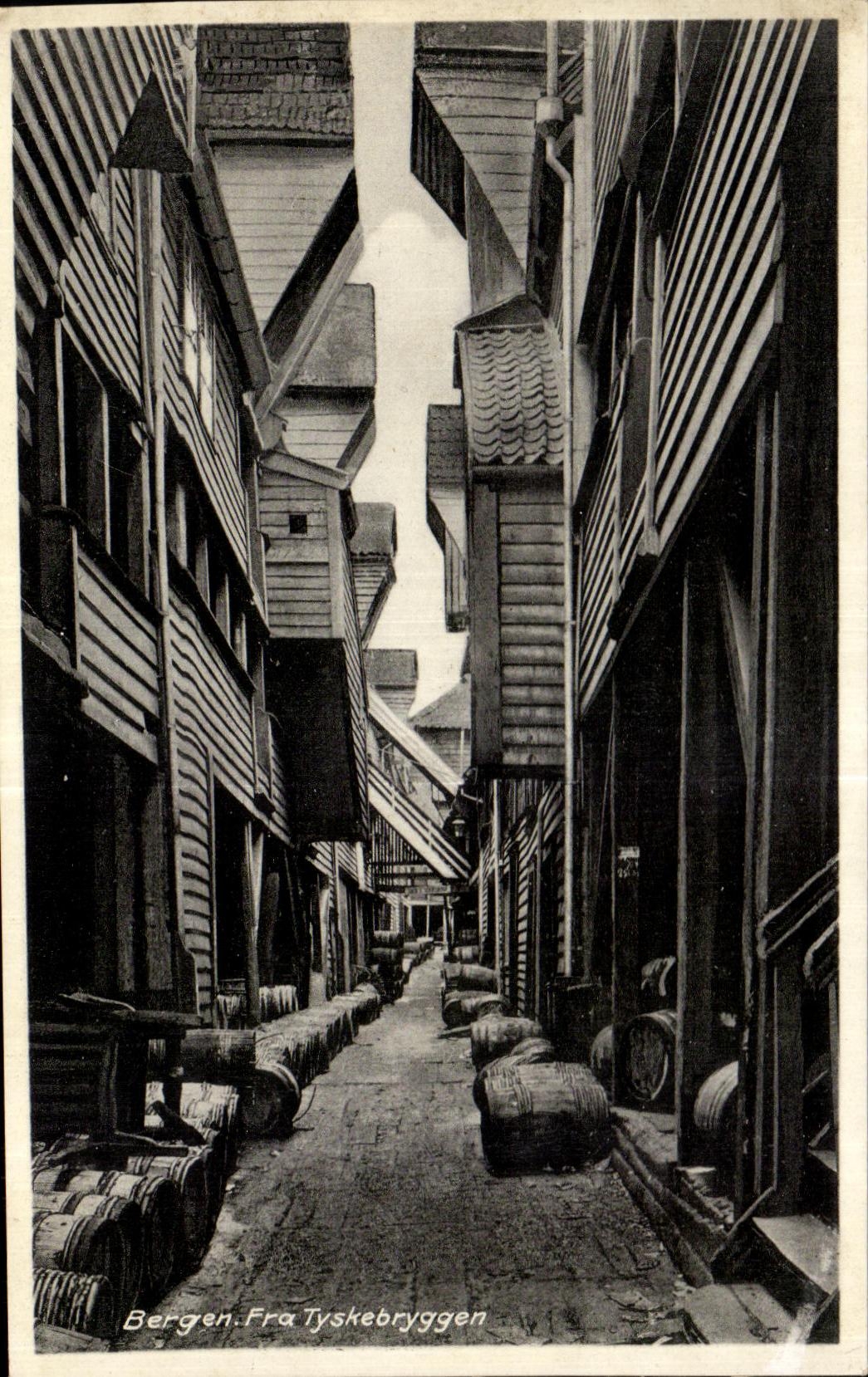 CPA Norvege Norway Bergen Fra Tyskebryggen