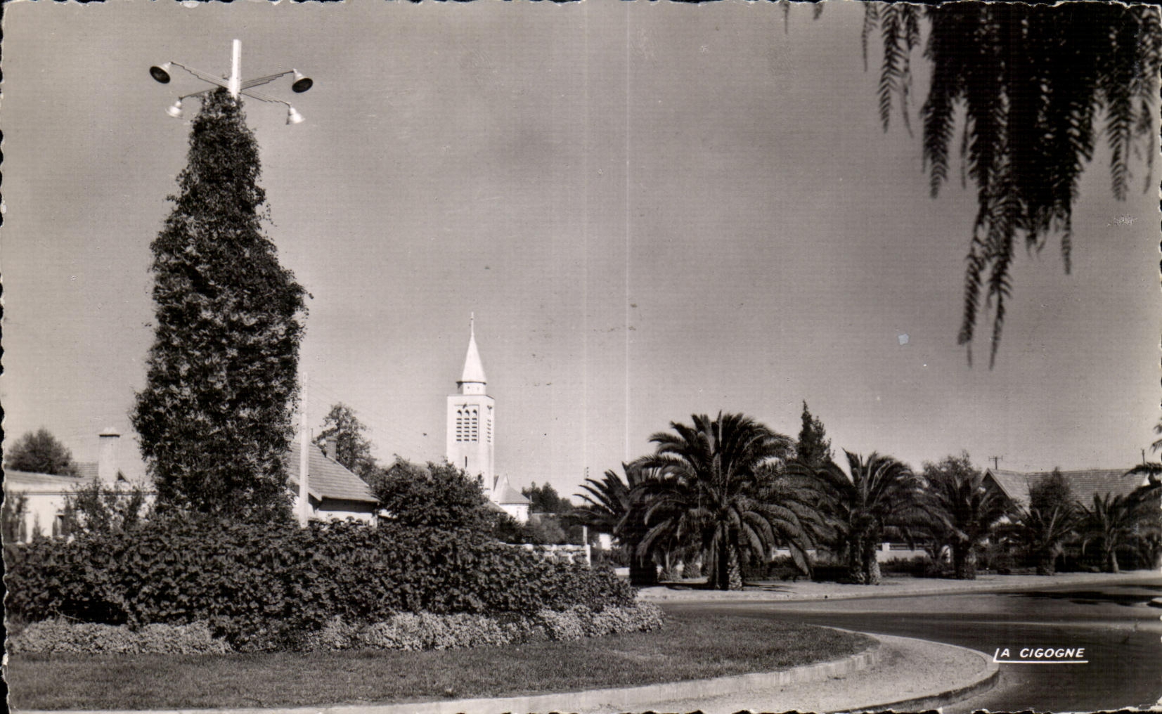 CPA Morocco Khouribga Church seen of the Gardens