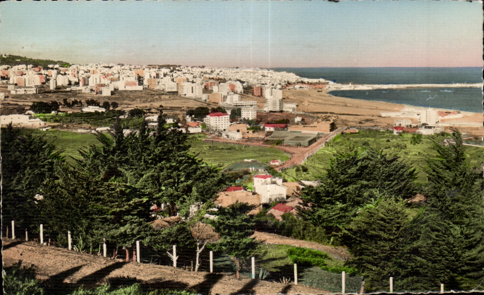 CPA Maroc Tanger Vue generale prise du chart