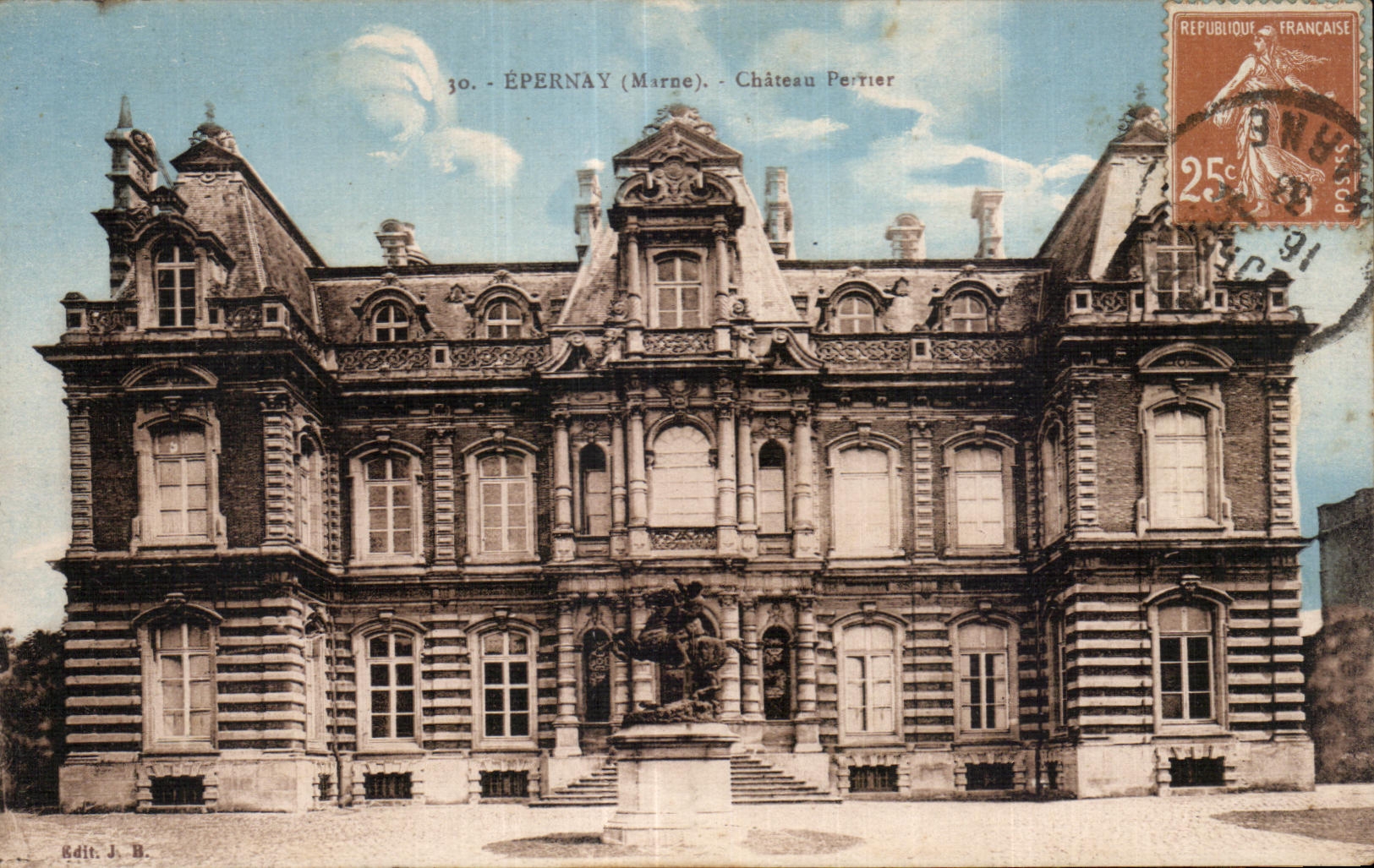 CPA Epernay (the Marne) Castle Perrier