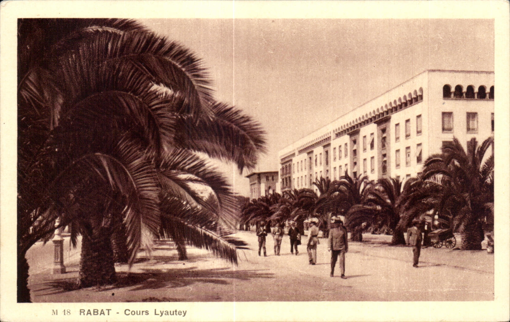 CPA Maroc Rabat Cours Lyautey