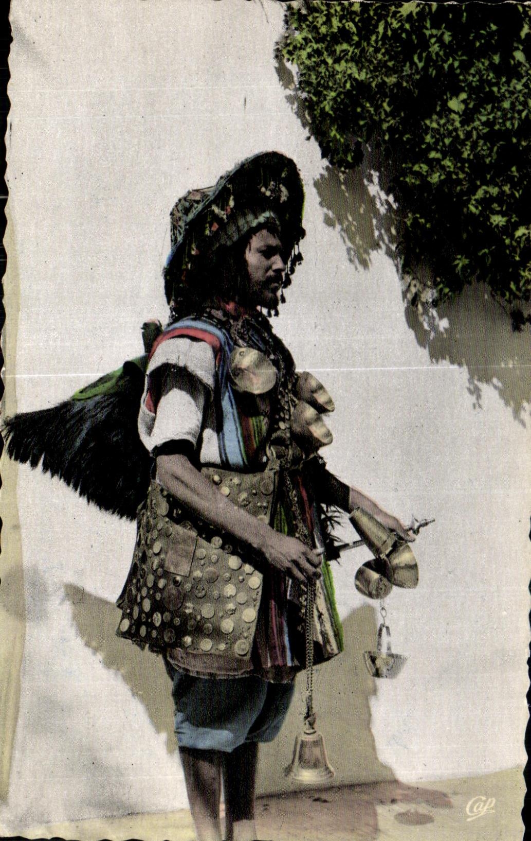 CPA Morocco Scenes   Standard Carrying Cape water Folklore Costume Man