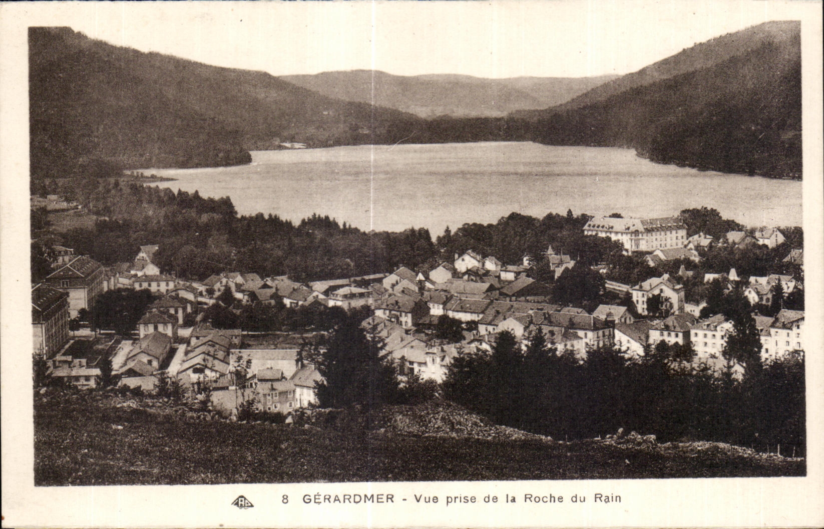Gerardmer Vue prise de la Roche du Rain