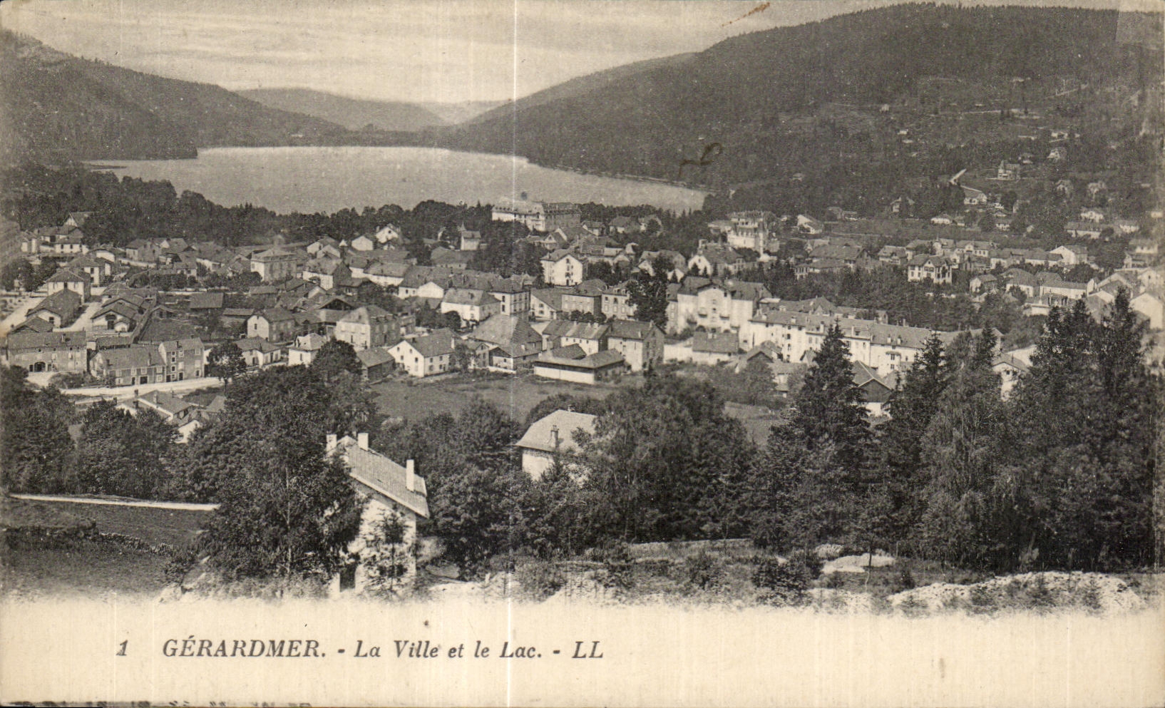 Gerardmer La Ville et let Lac