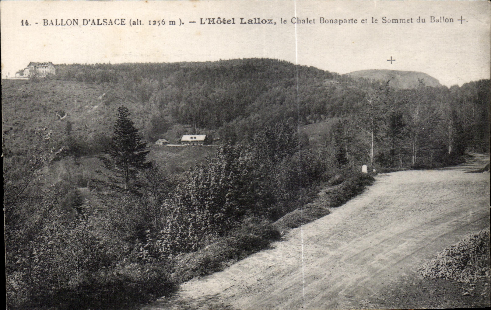 CPA Ballon d Alsace L Hotel Lalloz le Chalet Bonaparte et le Sommet du Ballon