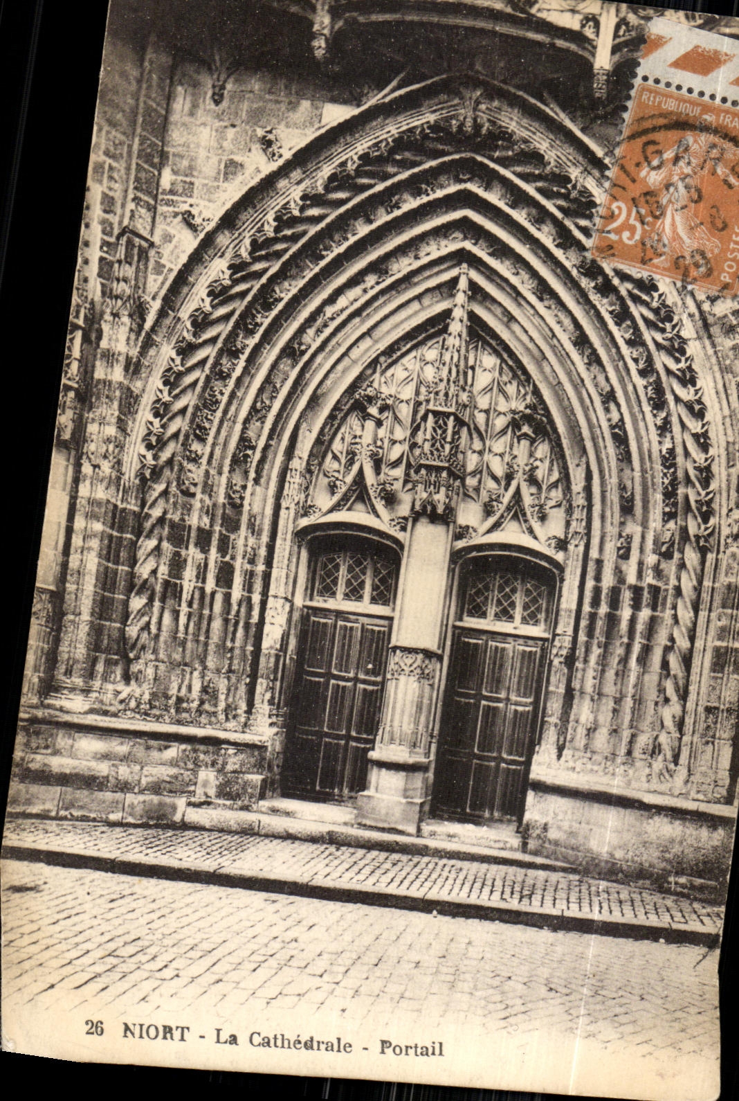 CPA Niort the Cathedral Gate